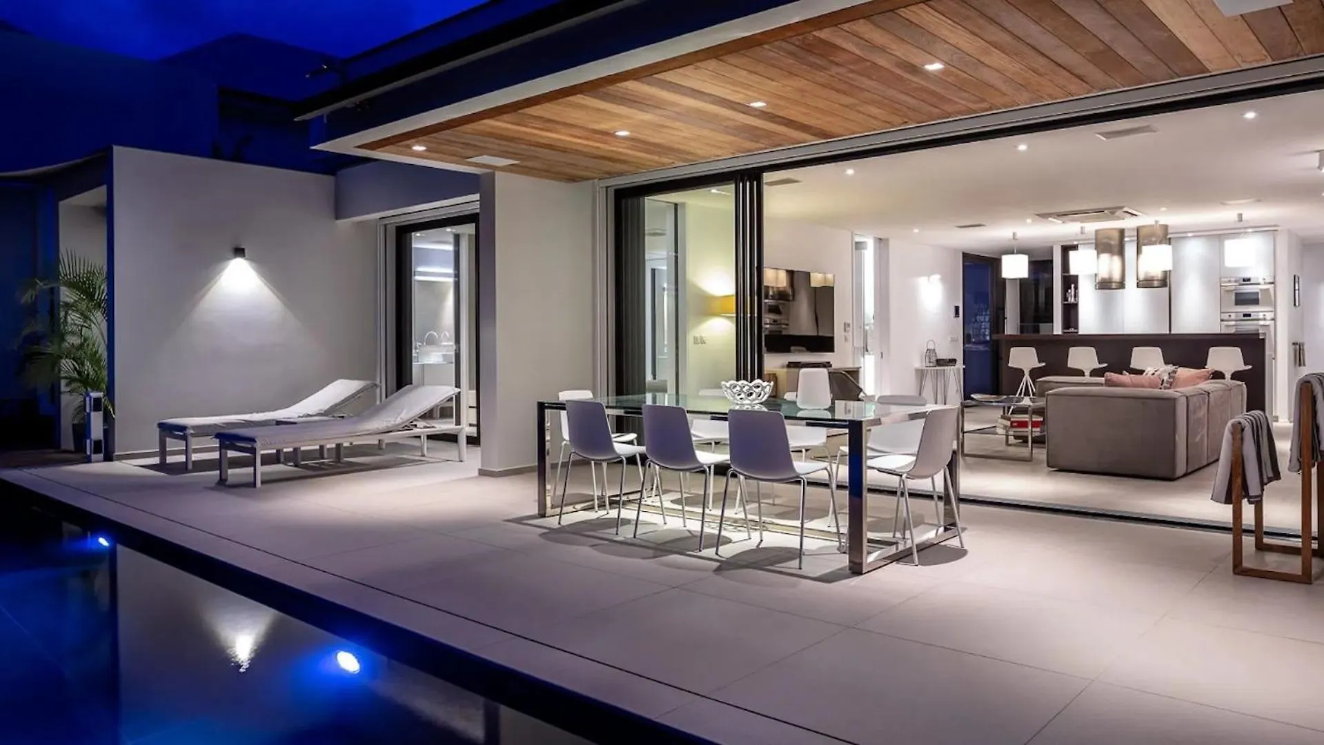 Sleek Caribbean Home With Heated Pool 古斯塔维亚 0*,