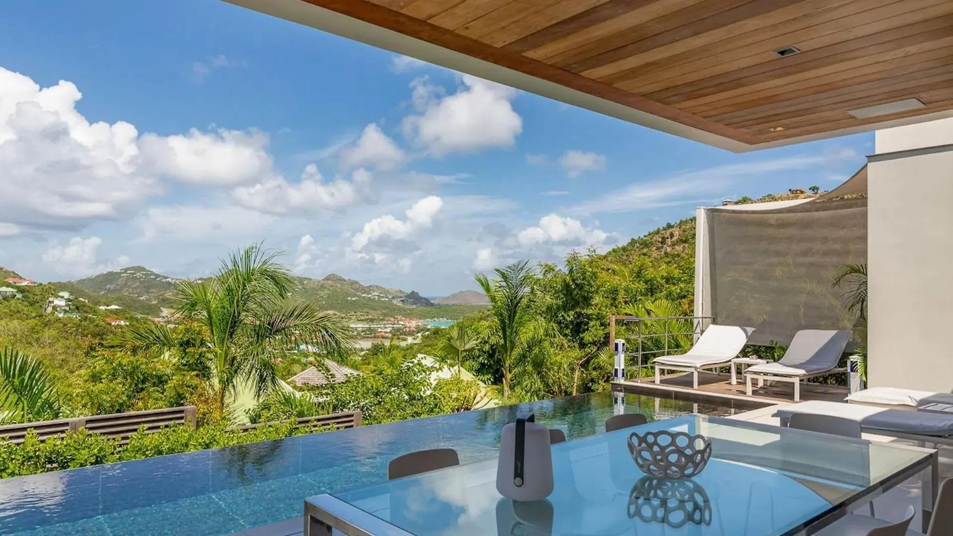 Sleek Caribbean Home With Heated Pool グスタビア 0*,  サン・バルテルミー島